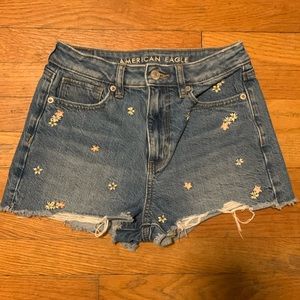American Eagle embroidered denim mom short